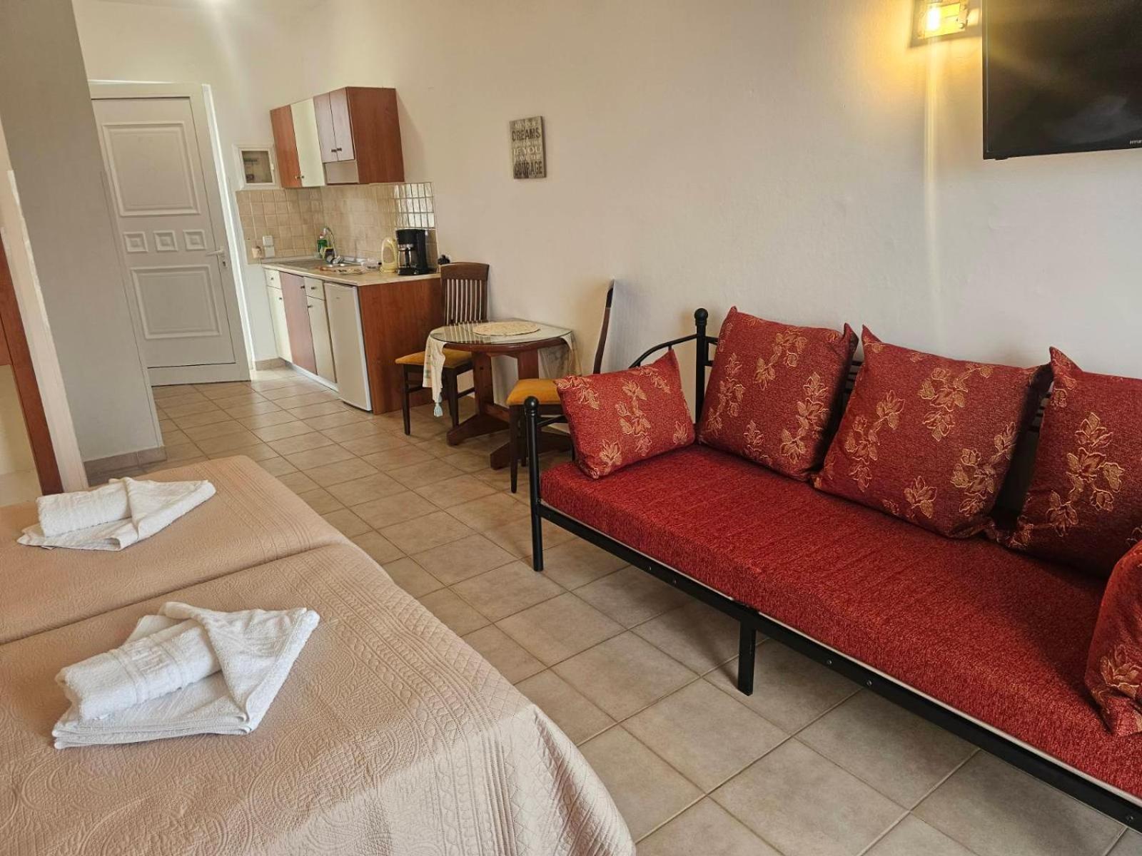 Apollonio Suites & Rooms Faliraki Rhodes ภายนอก รูปภาพ